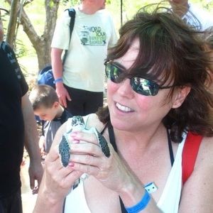 Meet your Posher, Celeste